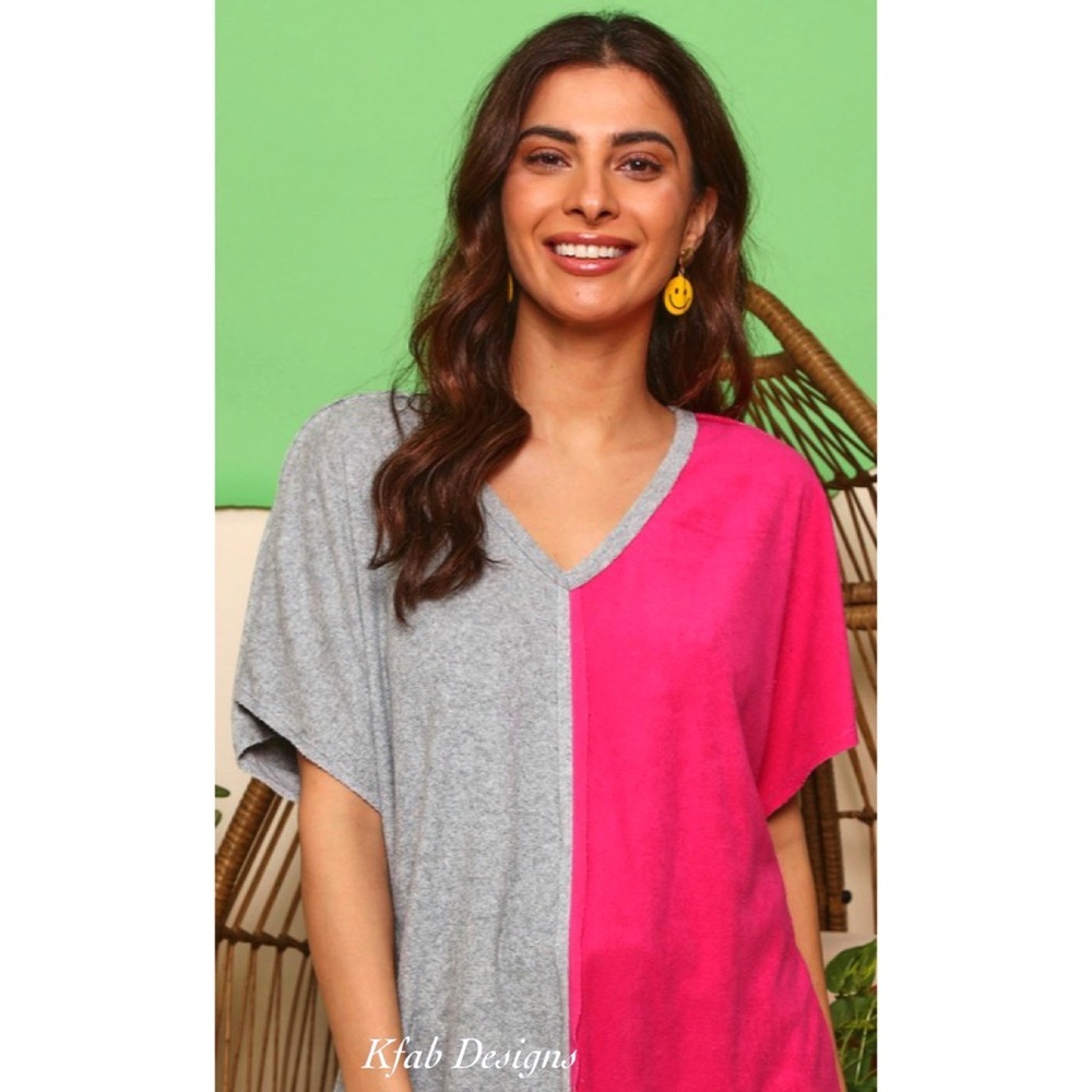 ❤️LAST 2! V Neck Color Block Super Soft Relaxed Fit Side Slit Top! - Picture 8 of 8